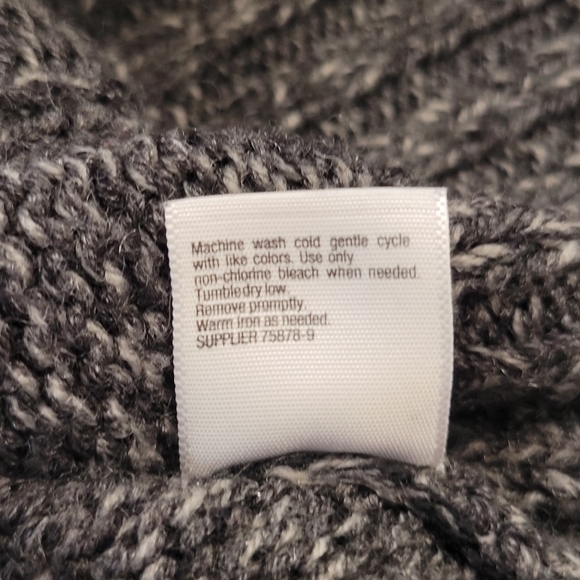 St. John's Bay Medium Button Up Cardigan Sweater Cable Knit Black/Grey - Picture 11 of 11
